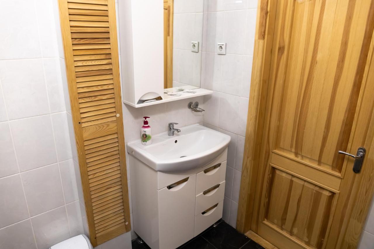 Central Bus Station Hotel 第聂伯罗彼得罗夫斯克 外观 照片